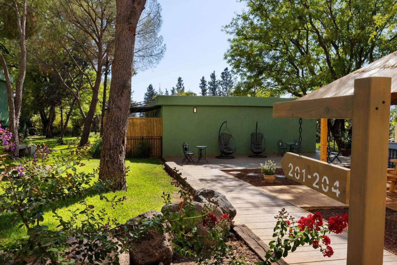 Gonen Kibbutz Country Lodging Apartment Bagian luar foto